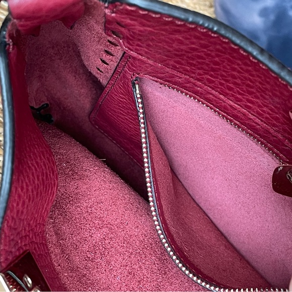 VALENTINO. Valentino Garavani Rockstud Small leather shoulder bag. Rosso. - Picture 15 of 16